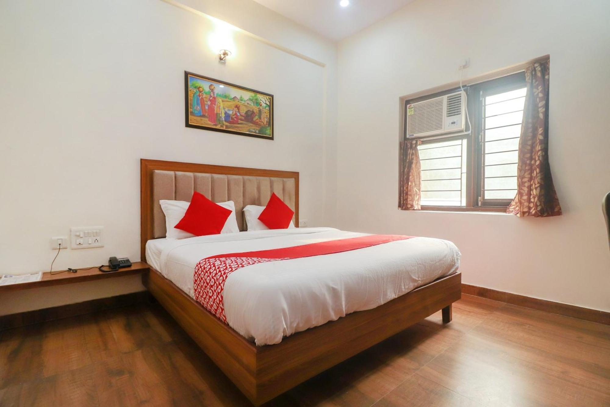 Hotel O Taj Classic Tājganj Esterno foto