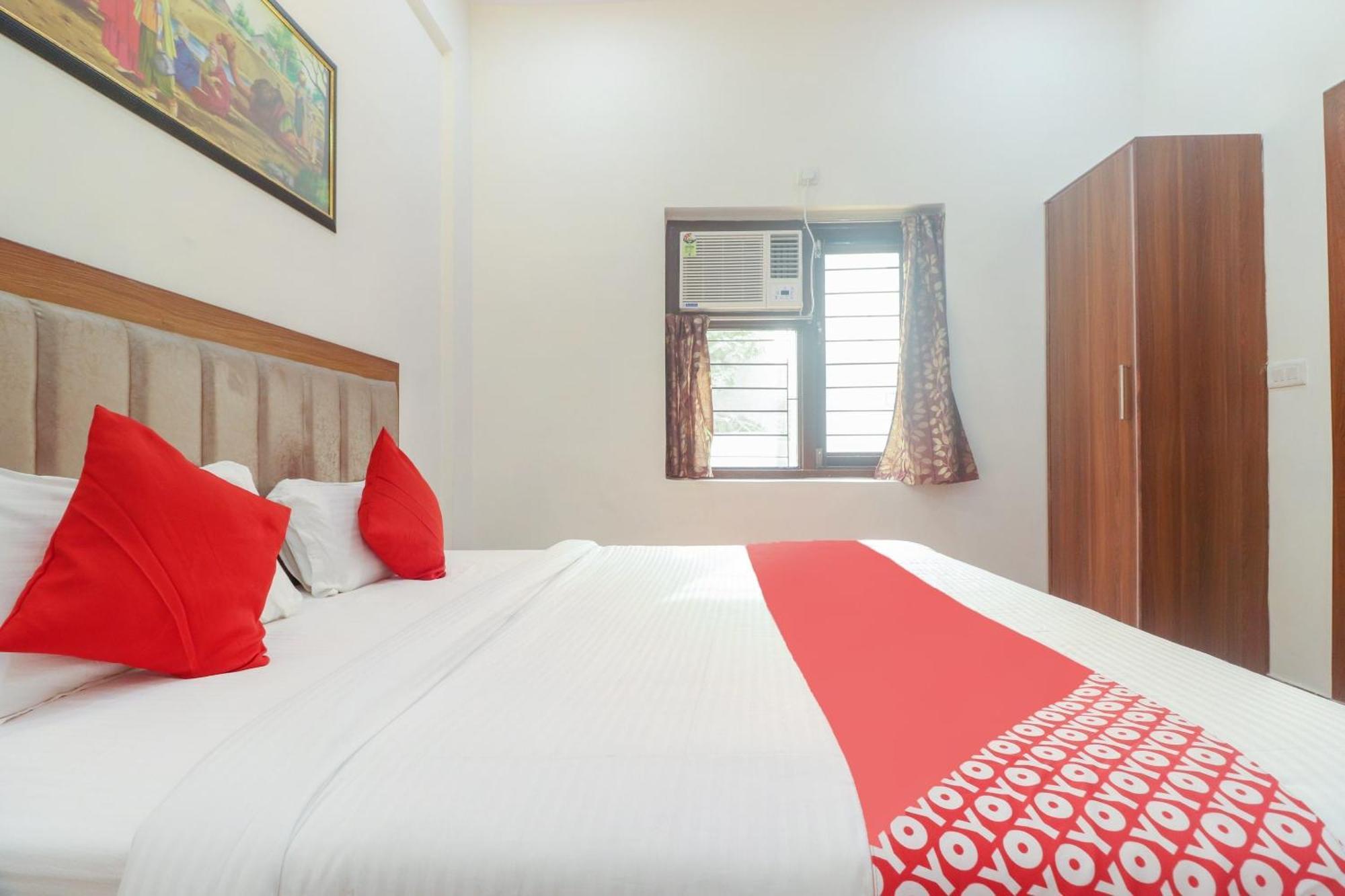 Hotel O Taj Classic Tājganj Esterno foto