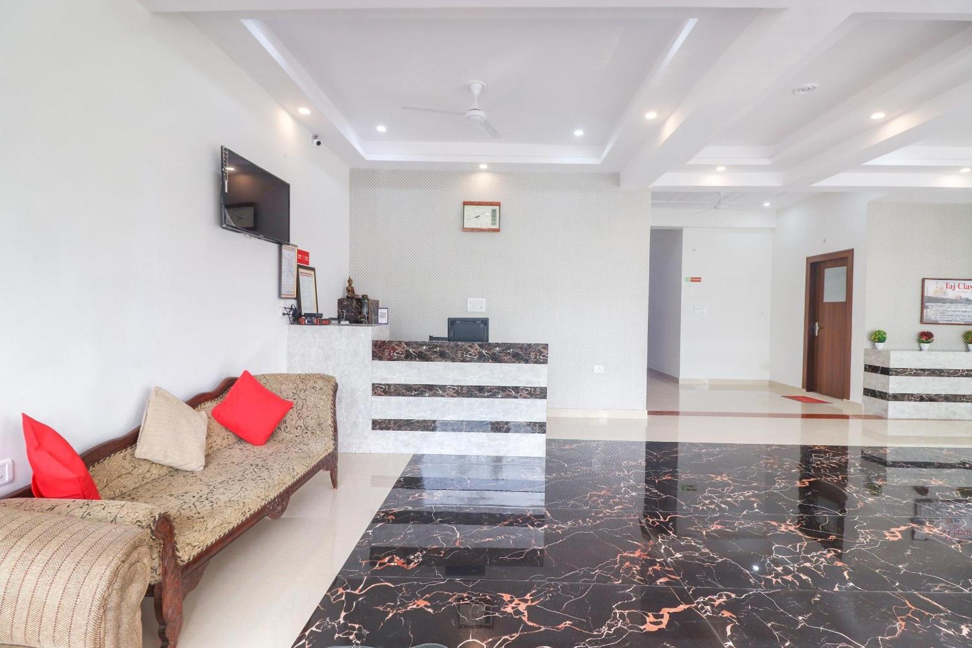 Hotel O Taj Classic Tājganj Esterno foto